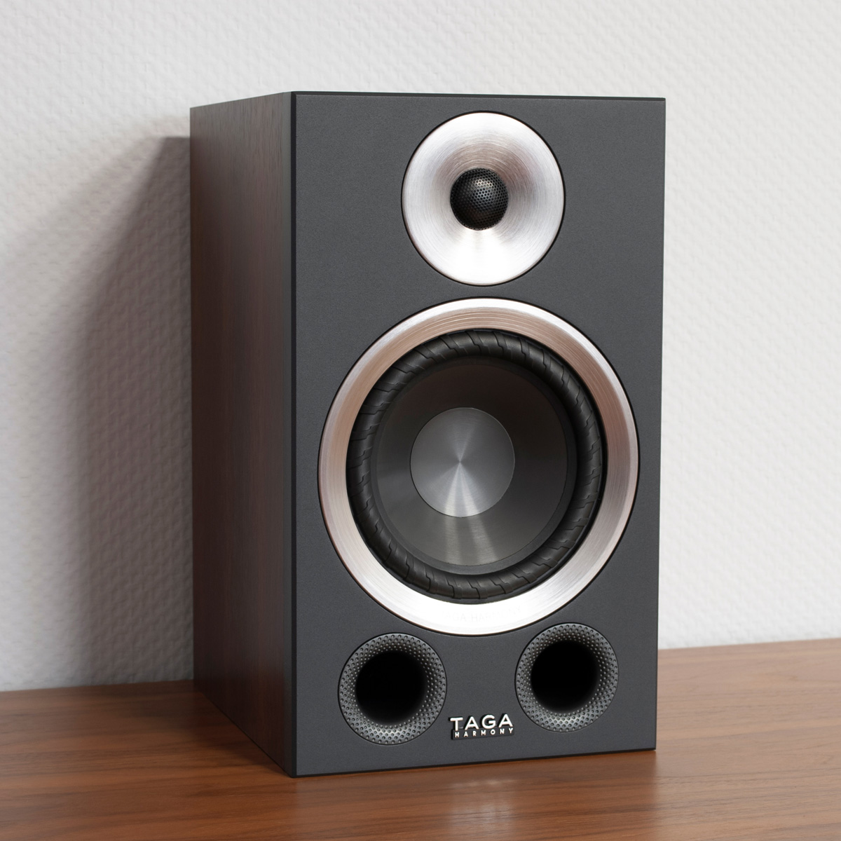taga-harmony-azure-b-40-v-3-bookshelf-speaker-walnut-3